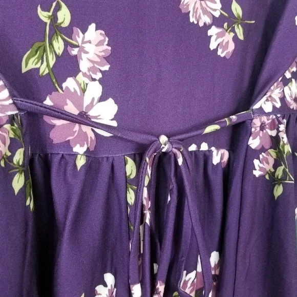 Purple Bell Sleeve Crochet Trimmed Blouse - Picture 7 of 8